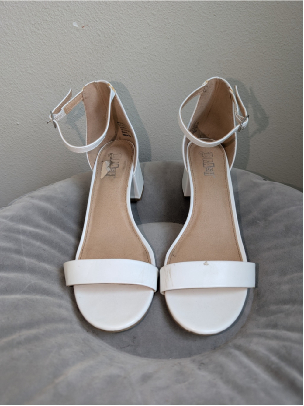 Brash White Ankle-Strap Block Heel Sandals Size 8.5